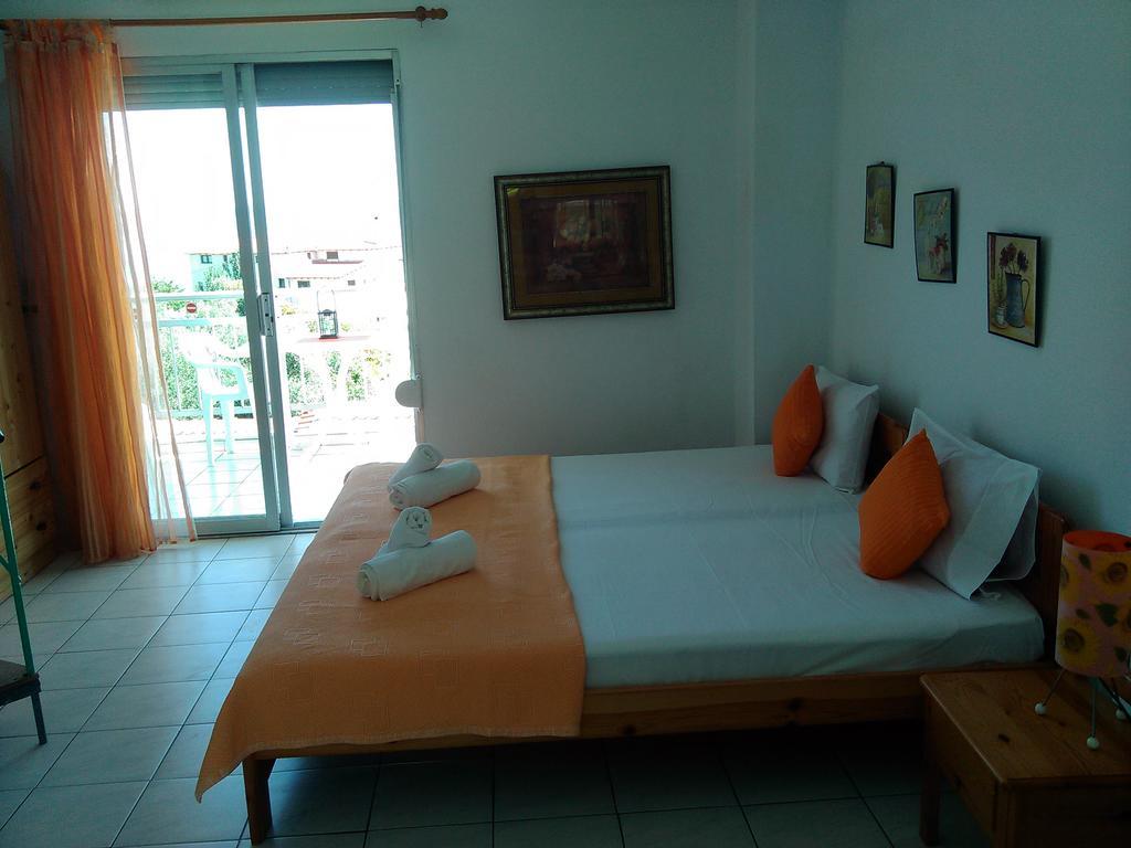 Ferienwohnung House Mantesos Kinira Exterior foto