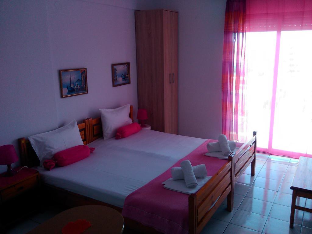 Ferienwohnung House Mantesos Kinira Exterior foto